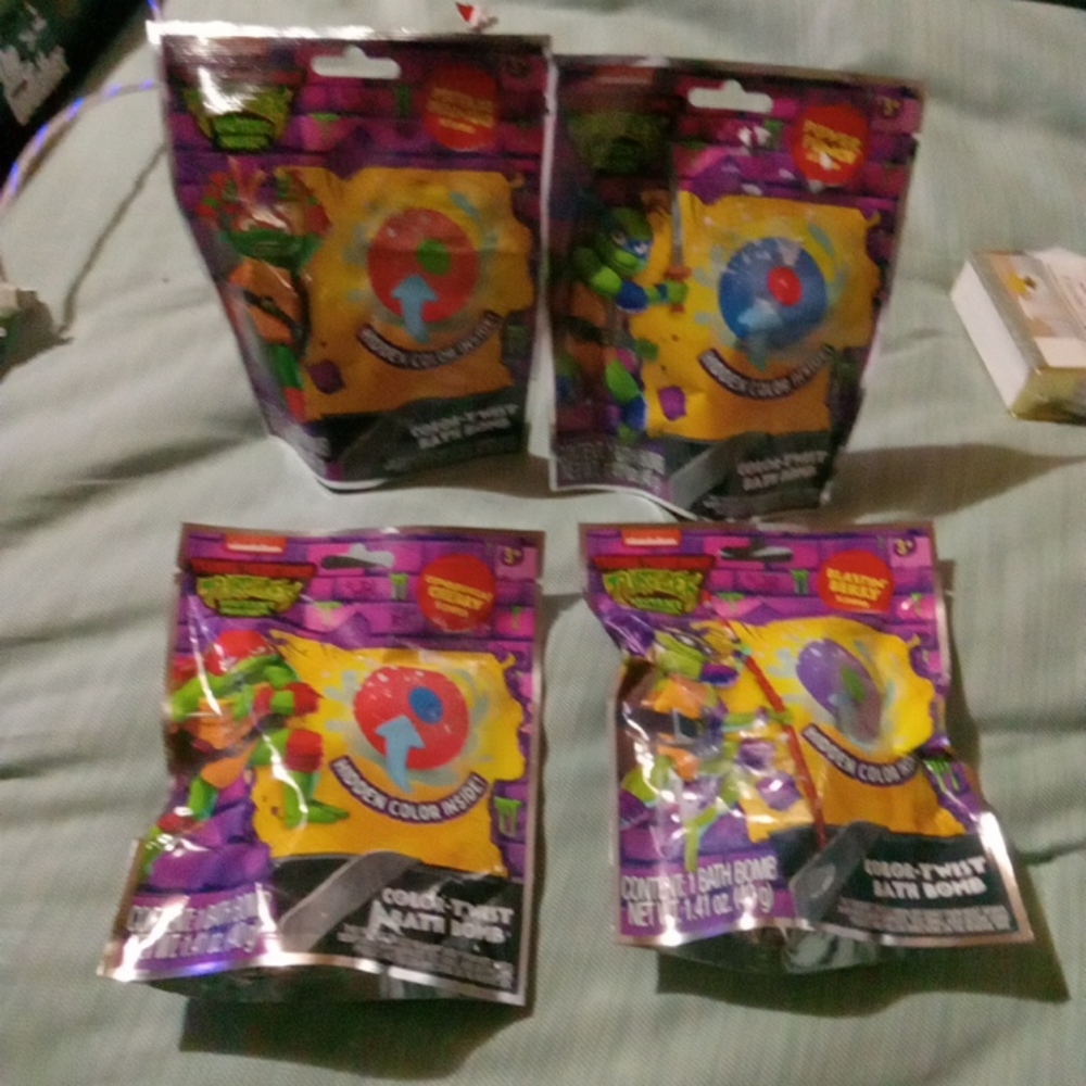 TMNT TEENAGE MUTANT NINJA TURTLES MAYHEM COLOR TWIST BATH BOMBS Add to Water - Picture 5 of 5